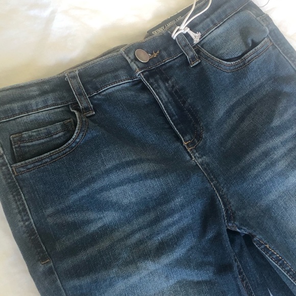 NWT skinny jeans - Picture 2 of 3
